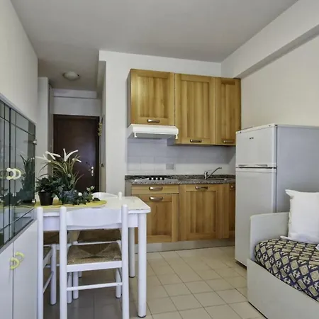 Rooftop Pool Retreat In Bibione *