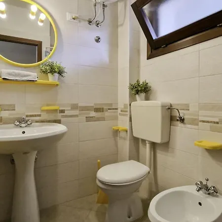Apartman Rooftop Pool Retreat In Bibione