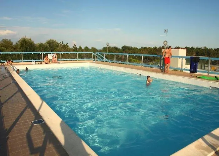 Apartment Rooftop Pool Retreat In *
