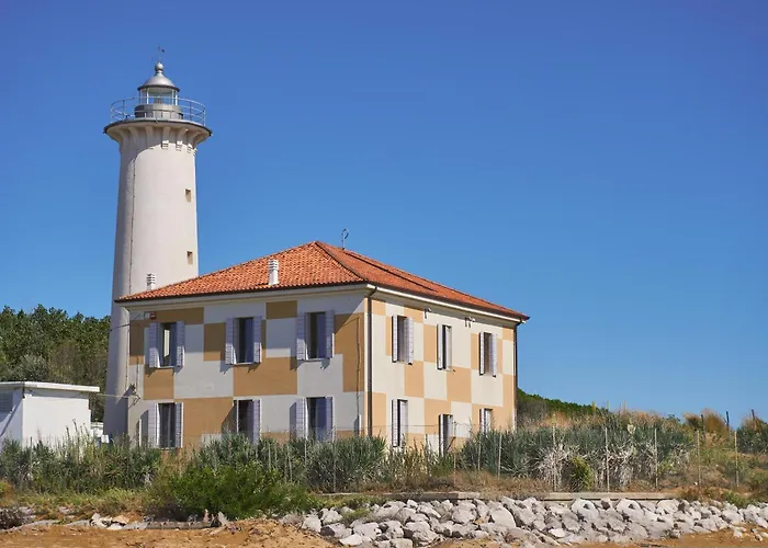 Rooftop Pool Retreat In Appartamento Bibione